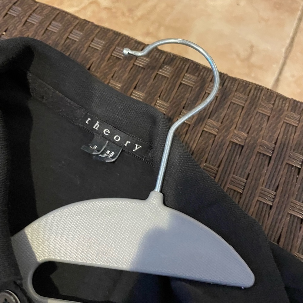 Theory Button T-Shirt - Picture 3 of 3